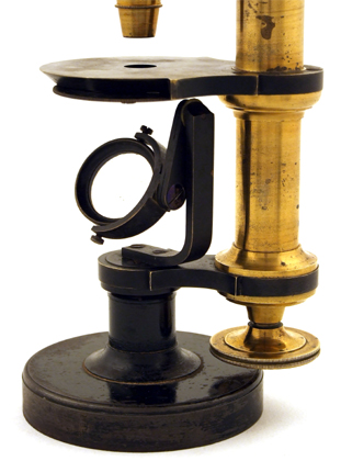 Fr. Belthle in Wetzlar: Kleines Mikroskop Nr. 523: Spiegellagerung