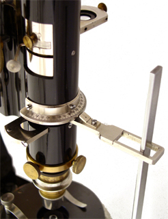 R. Fuess Berlin-Steglitz: Mikroskop nach F.E. Wright, Nr. 1717: Tubus-Analysator