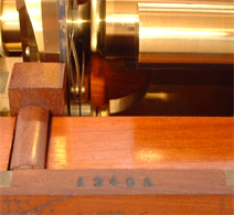 E.Hartnack & A.Prazmowski # 12498: Eingebrannte Seriennummer