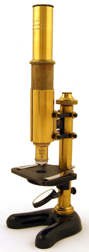 Museum optischer Instrumente: Kleines Kursmikroskop von