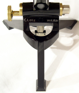 Mikroskop E. Leitz Wetzlar No. 150563, Detail