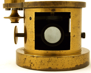 Mikroskop Georges Oberhaeuser Nr. 2785: Spiegel und Hebelmechanismus