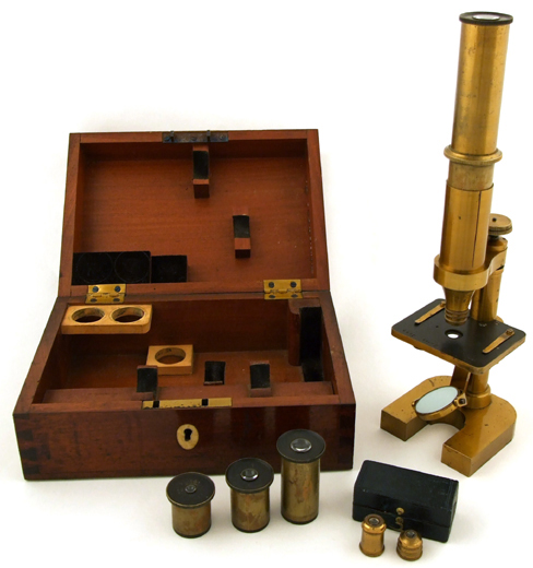 Mikroskop Carl Zeiss Jena No. 1552 mit Kasten