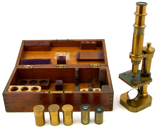 Zeiss Mikroskop aus dem Labor von J. Knechtel, dem Freund von Robert Koch in Wollstein