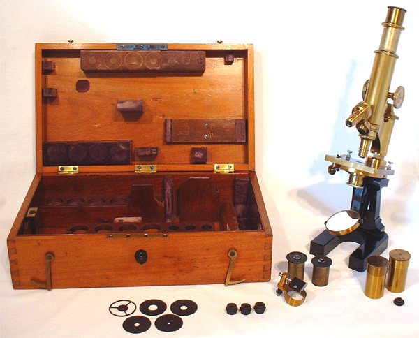 Zeiss # 4415, Stativ II mit Kasten und Zubehör