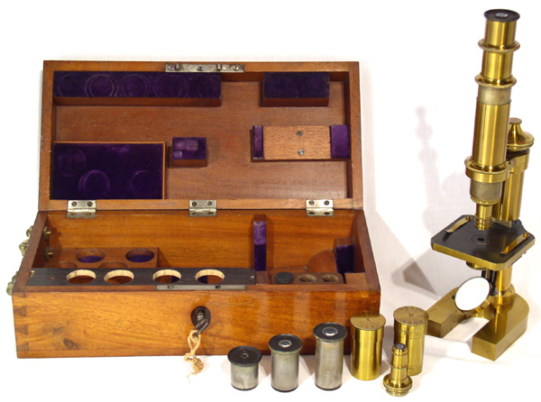 Carl Zeiss Jena Mikroskop Nr.5139 von 1881 mit Kasten