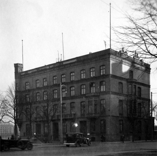 Mineralogisch-petrographisches Institut der Universität Hamburg, Esplanade 1 c; Foto um 1935